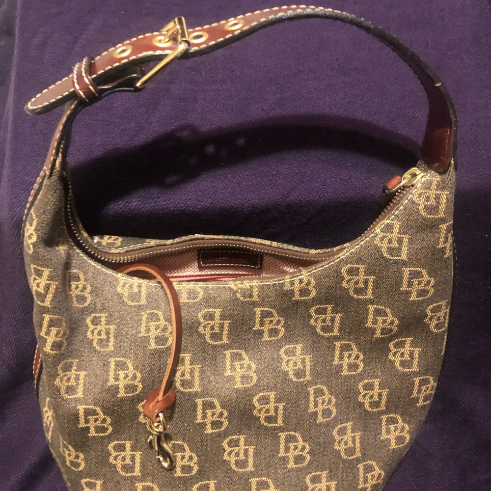 Dooney & Bourke bag